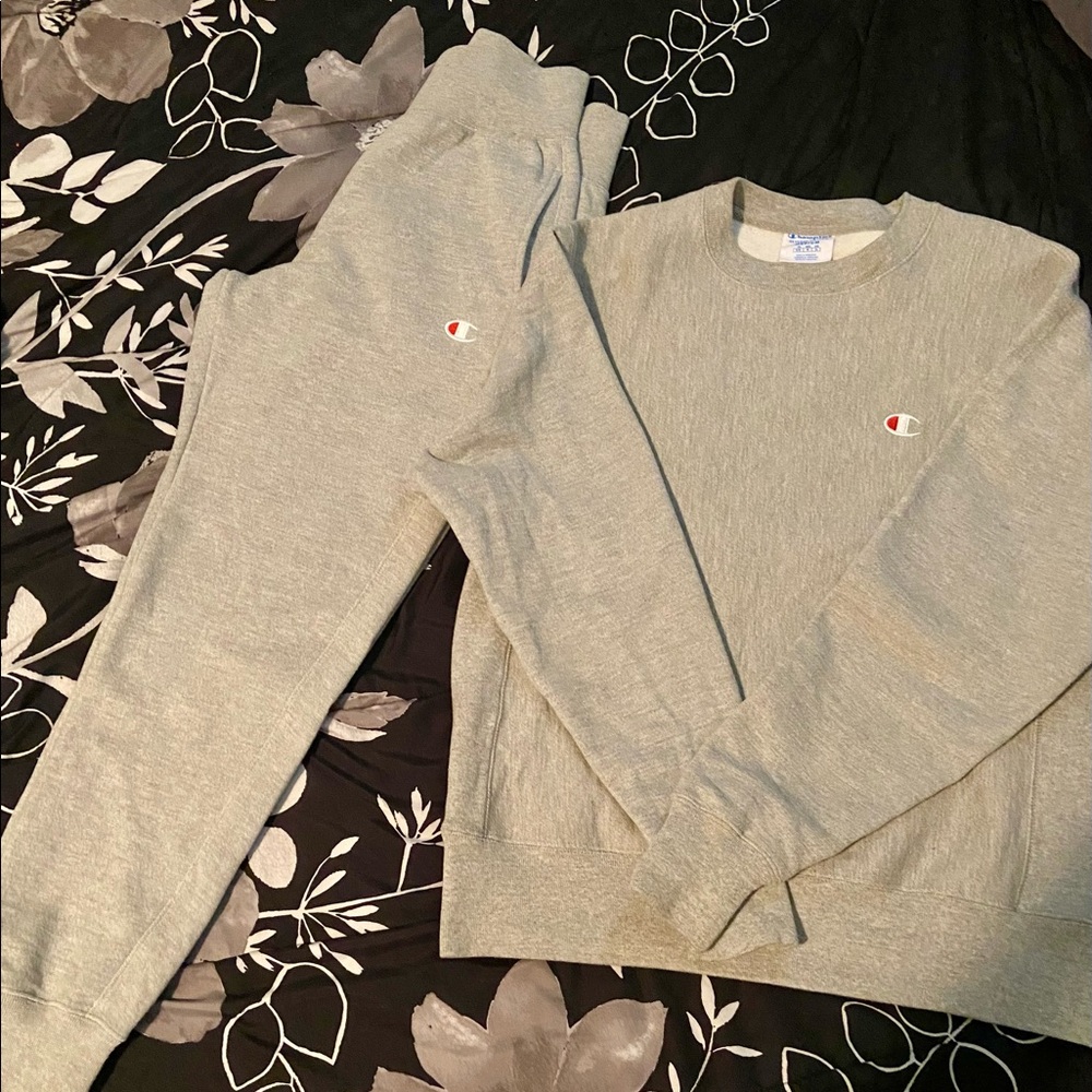 Women’s 2 piece Champion sweatsuit